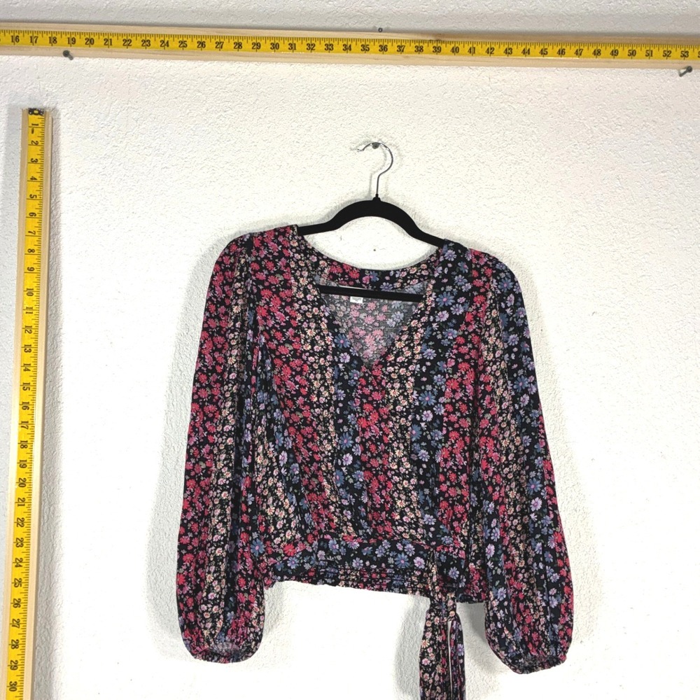 American Eagle Floral Balloon Sleeve Wrap Top Black Pink Small 3731912249